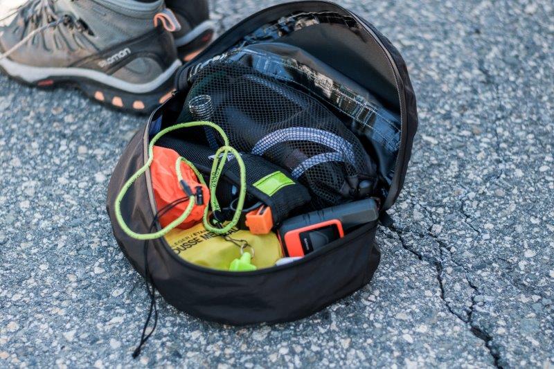 バックパックの収納力アップ。新発想のスタッフバック