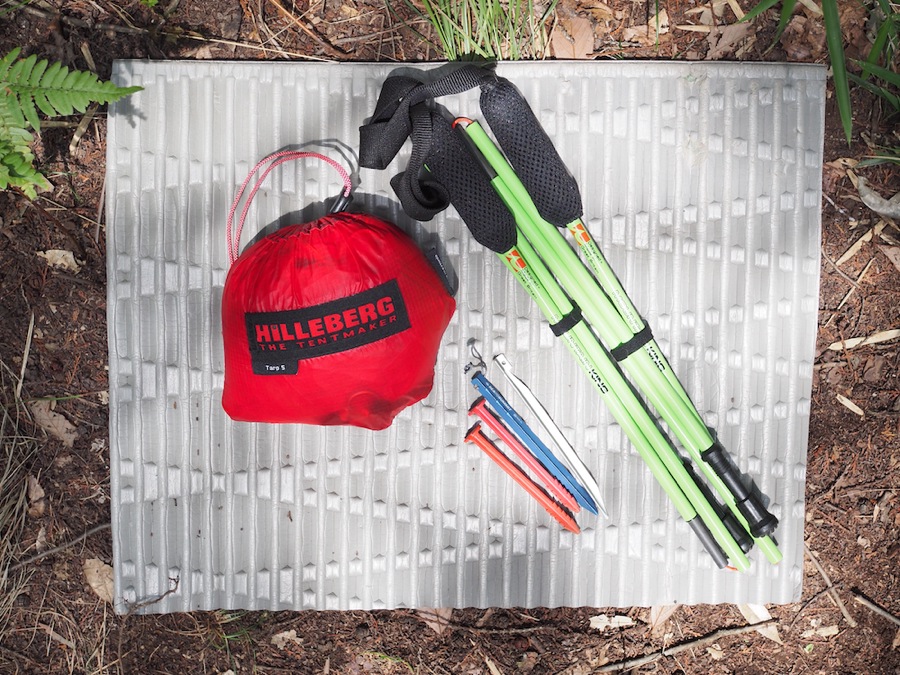 マウンテンキングの軽量ポールTrail Blaze Skyrunner ULTRAと