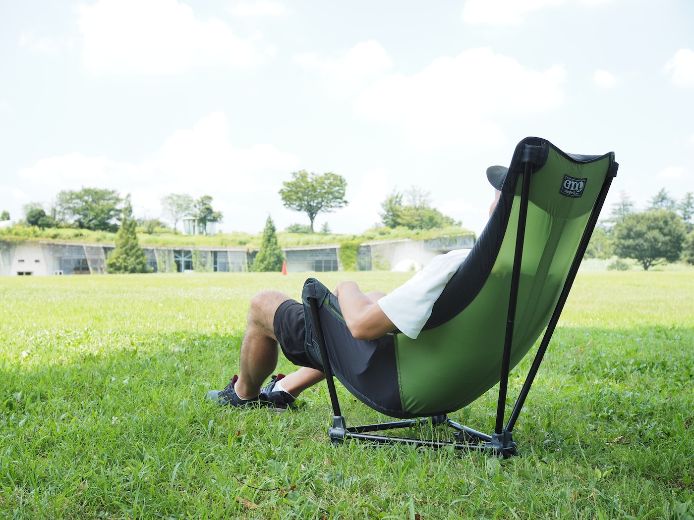 ハンモック感覚、ハンモックブランドenoの極楽チェア。 アウトドアと