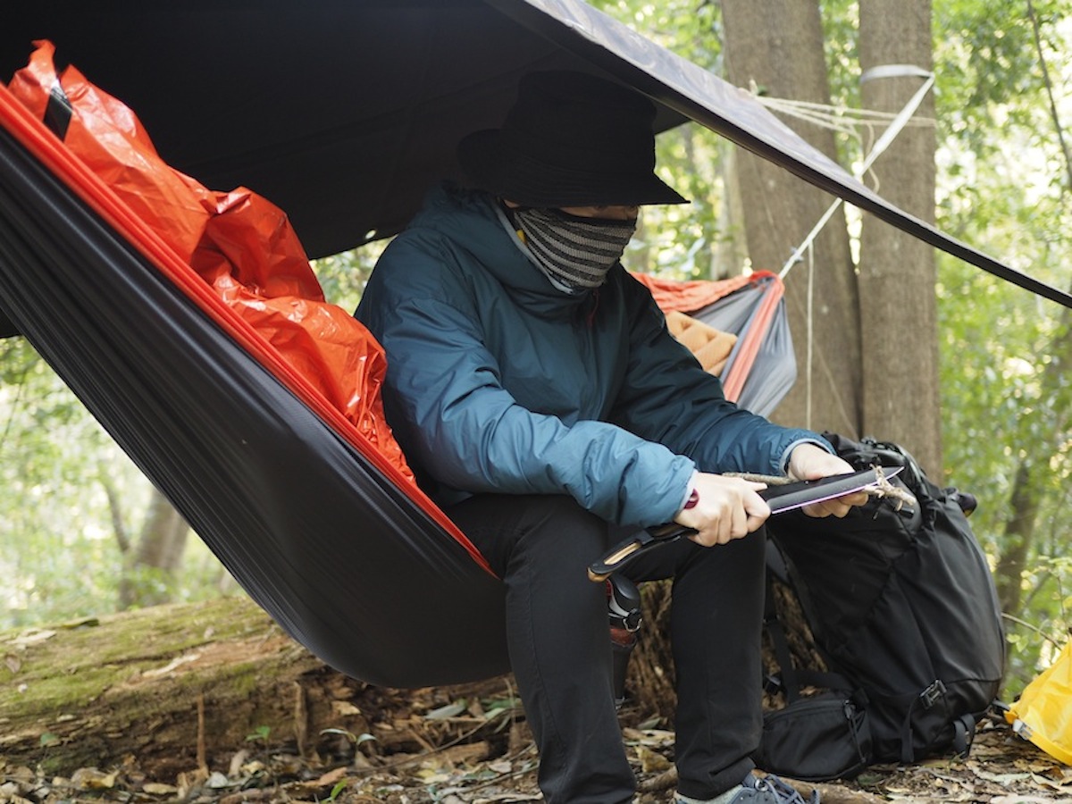 冬とハンモック 冬のハンモックハイク、これだけは必須な防寒装備はこちら〜宿編