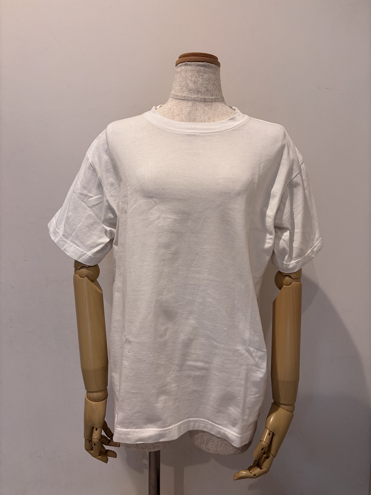 快適さを追求したコットンTシャツ   14 2025